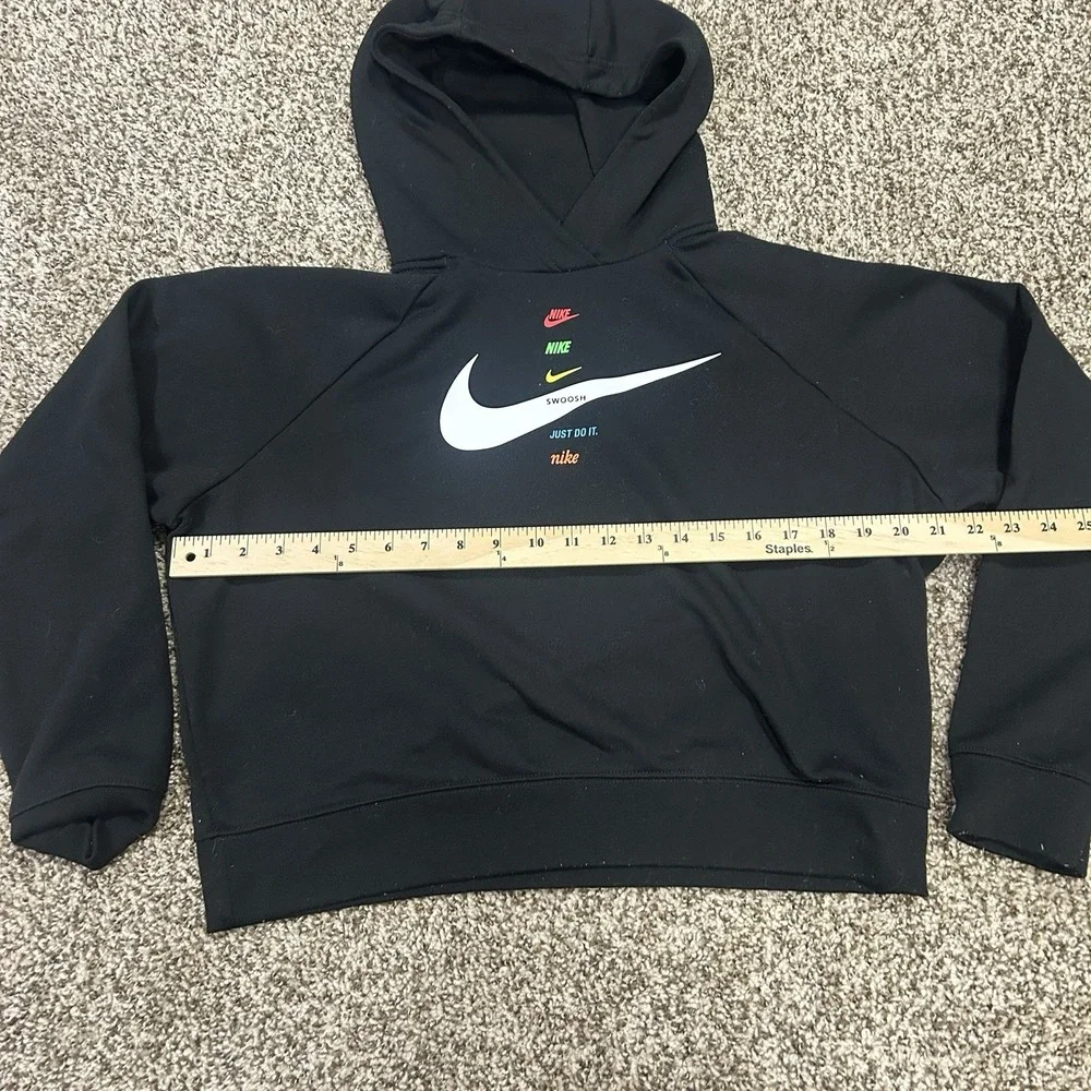 Nike youth medium